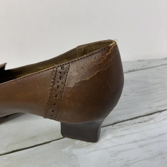 Vtg Wesley & Co Brown Leather Slip On Shoe Chunky‎ Heel Almond Toe 7.5 Brazil - Picture 7 of 9